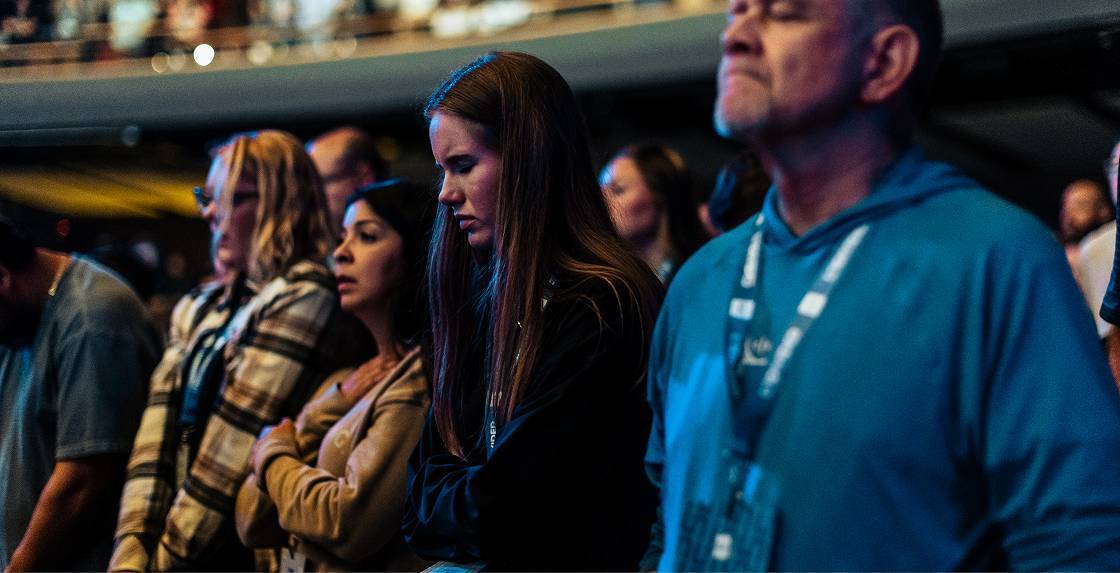 Church Leader Conference attendees worshiping in Dallas, TX